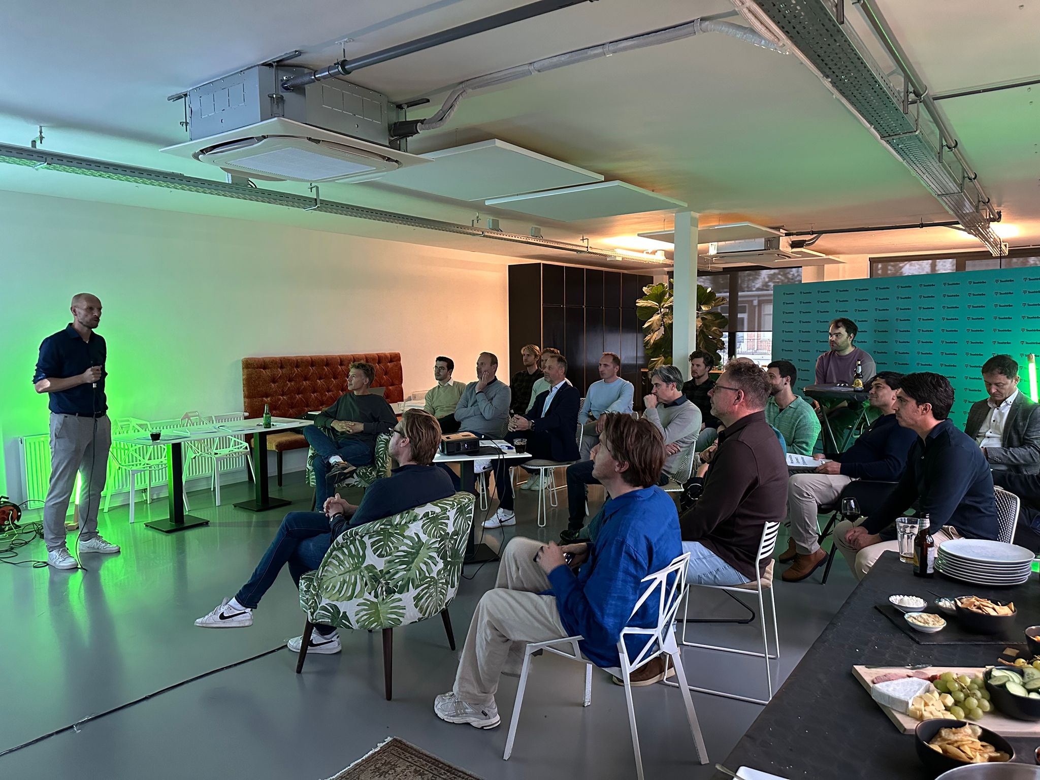 relewise Partner event Gert van Vliet vertelt over het hoe Touchtribe werkt met Relewise integraties